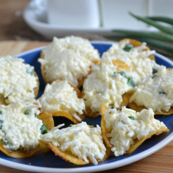 Закуска на чипсах