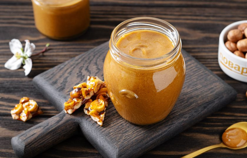 1. Этап. Пралине: Готовую пасту переложите в чистую стерилизованную баночку. Пралине готово, приятного аппетита!