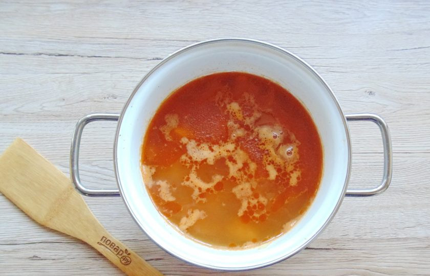 1. Этап. Суп из чечевицы с фаршем: Варите суп ещё минут 10 до полной готовности и выключайте.