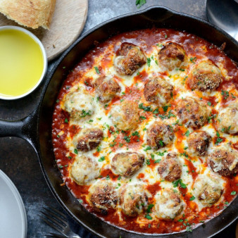 Митболы из курицы с сыром