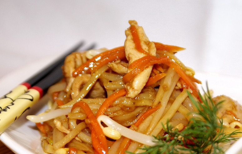 1. Этап. Салат Корейская курица: Приятного аппетита!