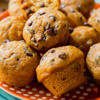 Mini Pumpkin Chocolate Chip Muffins