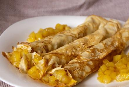 1. Этап. Французские крепы с яблочной начинкой: 4. Наши французские крепы готовы, можно подавать их к столу. Крепы можно украсить начинкой.