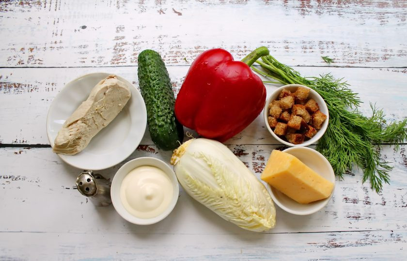 1. Этап. Салат Фэнтези: Подготовьте все необходимые ингредиенты для приготовления салата 