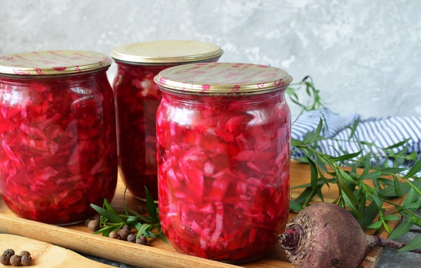 1. Этап. Салат с капустой на зиму: Удачных заготовок!