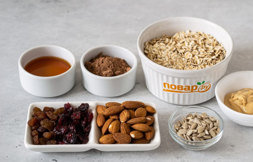 1. Этап. Шоколадная гранола: Подготовьте все ингредиенты.