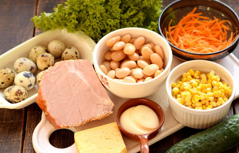 1. Этап. Салат Богатый маркиз: Подготовьте необходимые ингредиенты для приготовления салата.