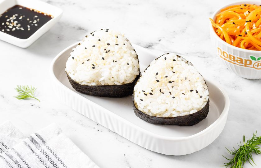 1. Этап. Онигири с корейской морковью: Онигири с корейской морковью готовы, приятного вам аппетита!