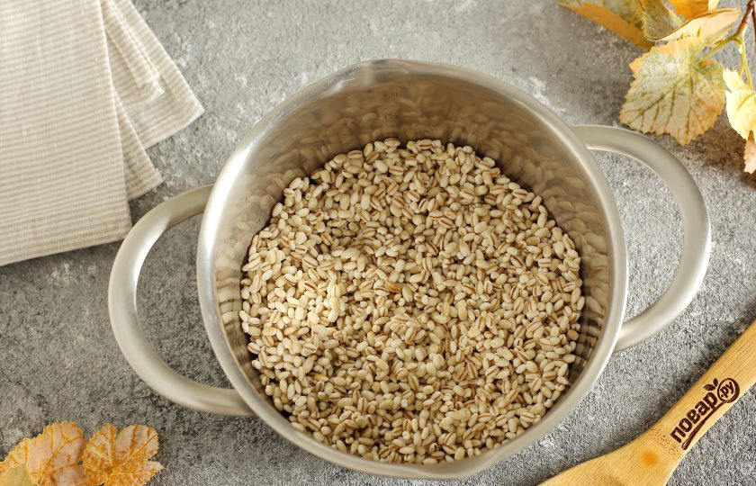 1. Этап. Перловая каша для похудения: Далее перловку промойте еще раз и переложите в кастрюлю.