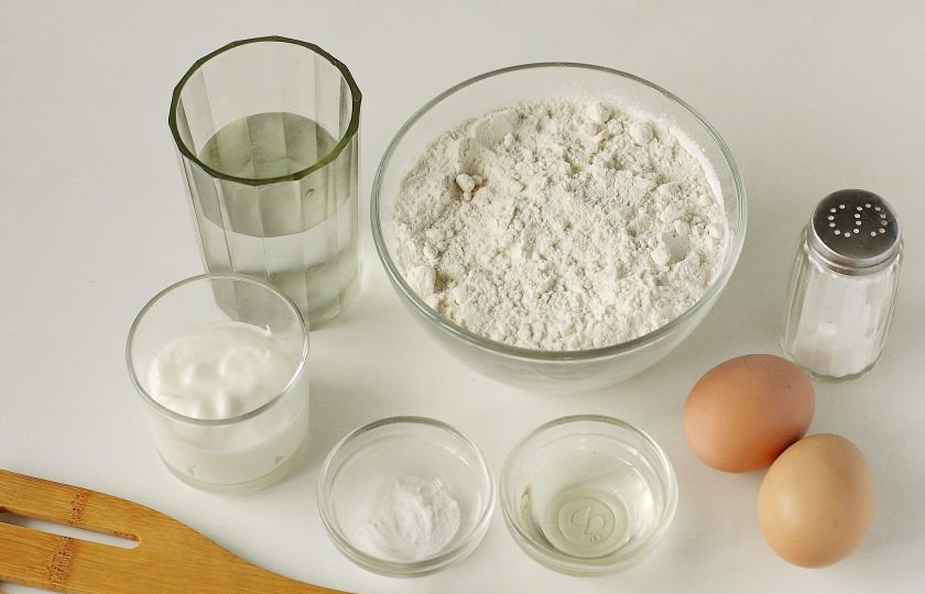 1. Этап. Галушки на сметане: Подготовьте все ингредиенты.