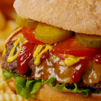 Giant Party Cheeseburger