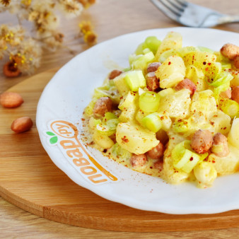 Салат картофельный с ананасом