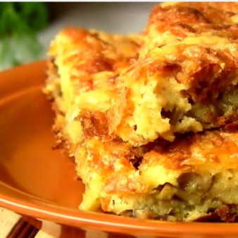 Наливной пирог с грибами и сыром