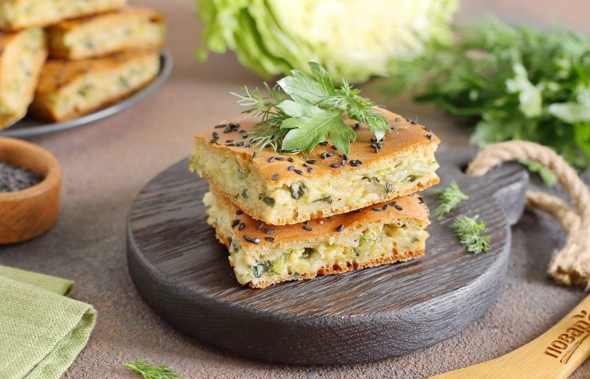 1. Этап. Капустный пирог, который тает во рту: Капустный пирог, который тает во рту готов. Вкусно как в теплом, так и в остывшем виде. Приятного аппетита!