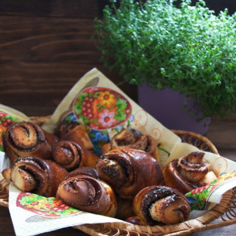 Сладкие дрожжевые булочки