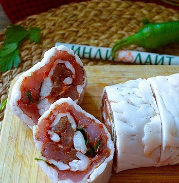 1. Этап. Шашлык-рулет: Нарезать на шайбы, 2,5 - 3 см..