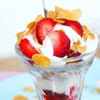 Клубника со взбитыми сливками