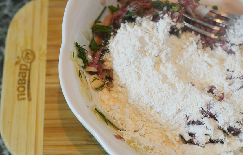 1. Этап. Кололак: 8. Затем муку.