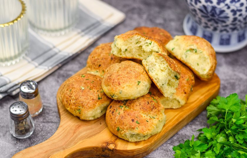 1. Этап. Творожные булочки с зеленью: Приятного аппетита!