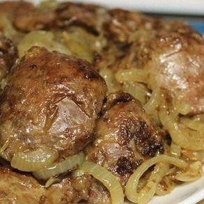 Куриная печень с луком