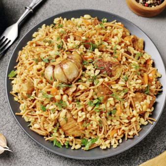 Плов с булгуром и жареной вермишелью