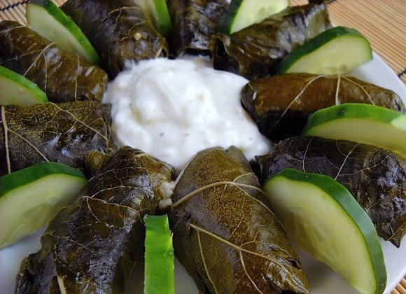 1. Этап. Постная долма (без мяса): 7. Подавайте блюдо теплым, можно с любым сливочным соусом. Приятного аппетита!