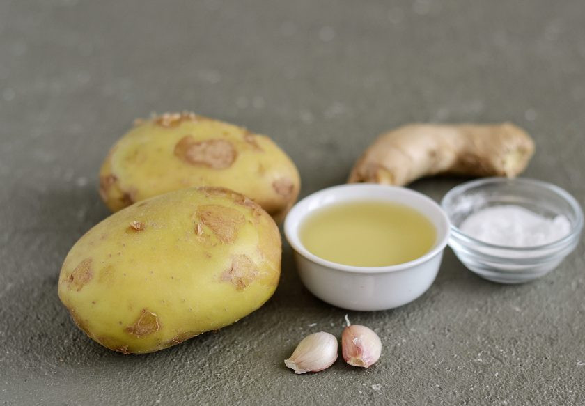 1. Этап. Чипсы из картофельных очисток: Подготовьте все ингредиенты.