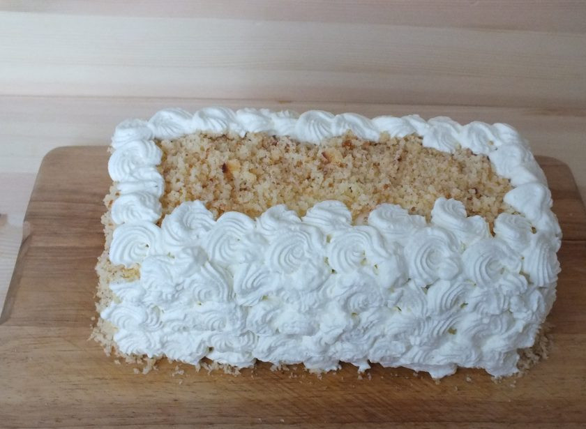 1. Этап. Торт Семистаканник: Оформите торт по желанию. Поставьте в холодильник на 3-4 часа.