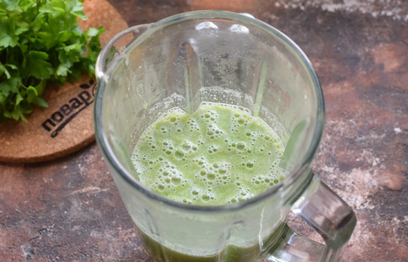 1. Этап. Суп Сен жермен: Измельчите суп в чаше блендера, разлейте по тарелкам и подайте к столу.