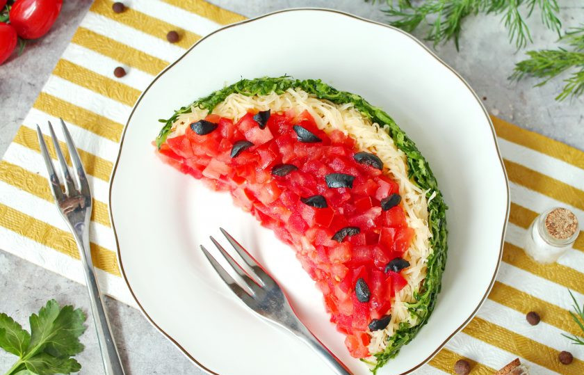 1. Этап. Салат Арбузная долька с курицей и грибами: Салат 