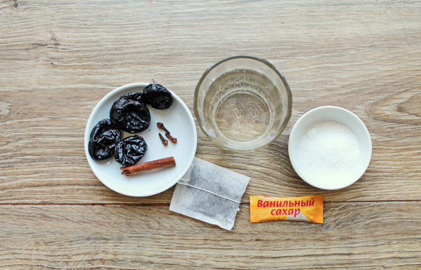 1. Этап. Коньяк из водки в домашних условиях: Подготовьте все необходимые ингредиенты для приготовления коньяка из водки в домашних условиях.