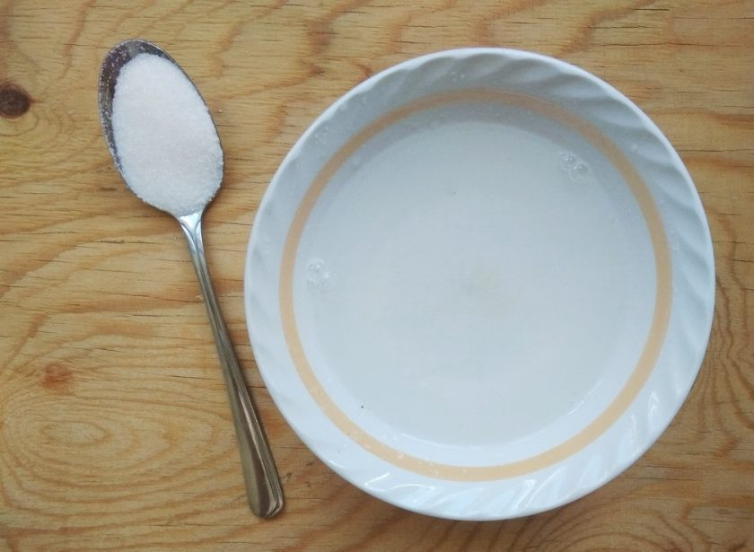 1. Этап. Бананы в желе: 5. Желатин разведите в воде по инструкции на упаковке.