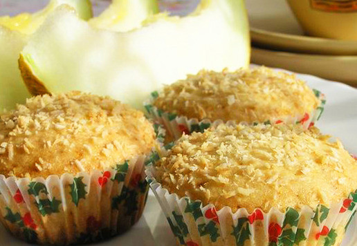 1. Этап. Дынные кексы с кокосовой стружкой: Приятного аппетита!