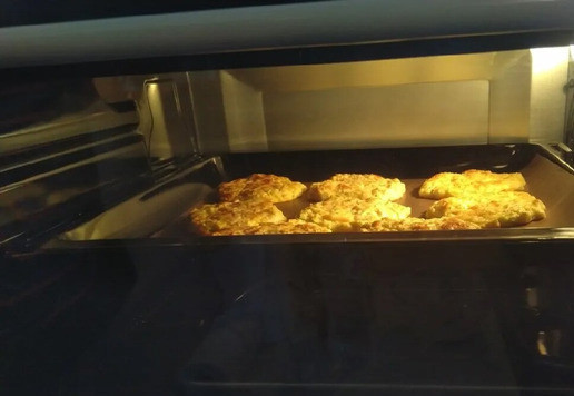 1. Этап. Оладьи кабачковые с творогом: Печь при 180 градусах до зарумянивания. У меня сидели 20 минут.