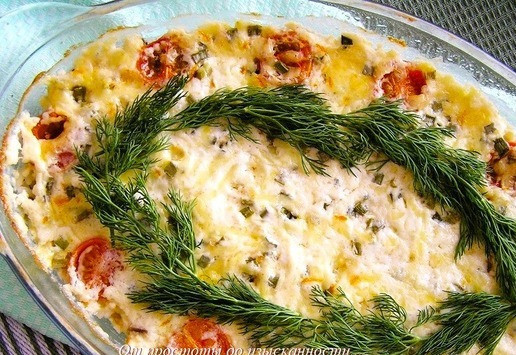 1. Этап. Кассероль с форелью и рисом: Сверху украсьте укропом или петрушкой.