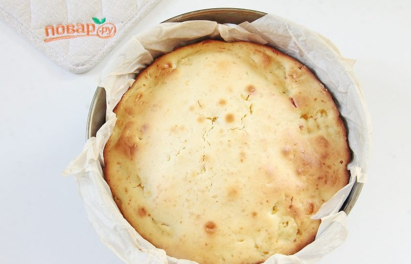 1. Этап. Апельсиновый пирог: 7. Выпекайте при 200 градусах около 30-40 минут. Апельсиновый пирог готов.