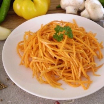 Морковка по корейски острая
