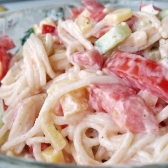 Салат из макарон