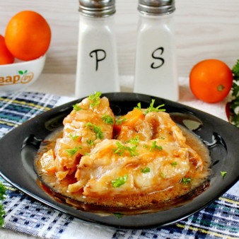 Окунь в кисло-сладком соусе