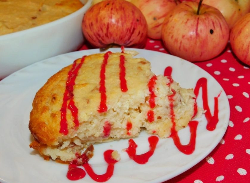 1. Этап. Яблочный творожник: Немного остудите и угощайтесь. Приятного аппетита!