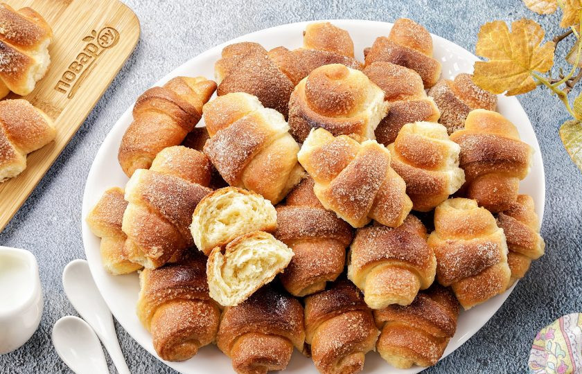 1. Этап. Пальчики дрожжевые: Приятного аппетита!