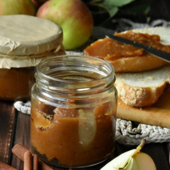 Яблочное масло со специями