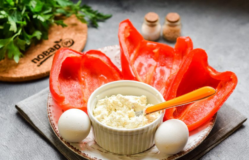 1. Этап. Болгарские рулетики: Подготовьте ингредиенты.