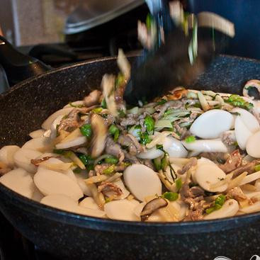 1. Этап. Нянь-Гао: Перемешать или несколько раз подбросить - аккуратно:)