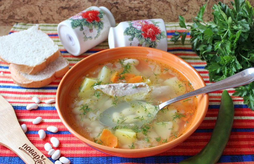 1. Этап. Суп из фасоли с индейкой: Замечательный фасолевый суп подавайте с кусочком отварной индейки. Приятного аппетита!