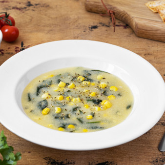 Суп из шпината и кукурузной муки