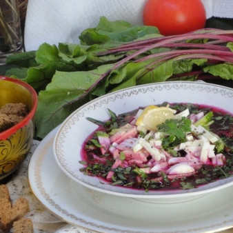 Летний холодный свекольник