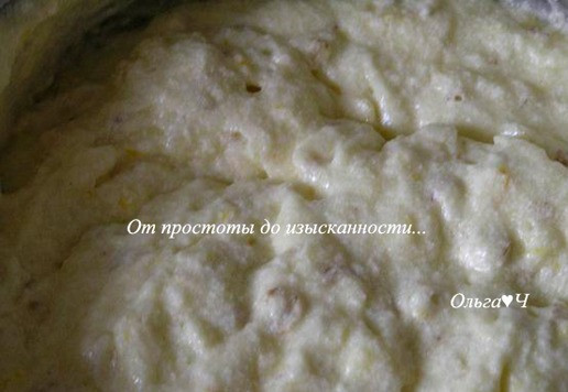 1. Этап. Апельсиновые кексы с яблоками: Еще раз перемешайте.