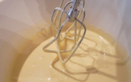 1. Этап. Пирог из майонеза и сметаны: Готовое тесто для пирога.