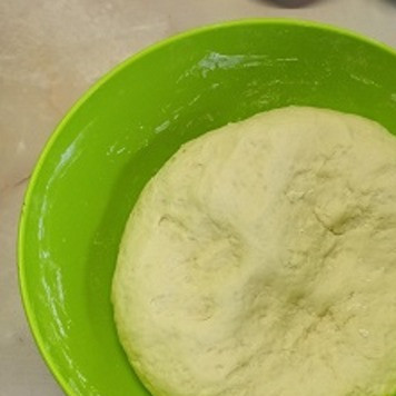 1. Этап. Кулебяка с рисом, луком, яйцами, рыбой: *